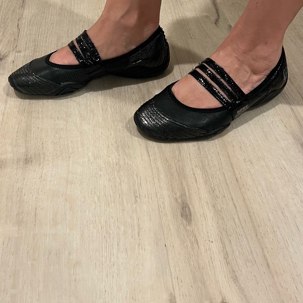 Black Women’s Mary Jane Ballet Flats with Triple Straps - Picture 3 of 6